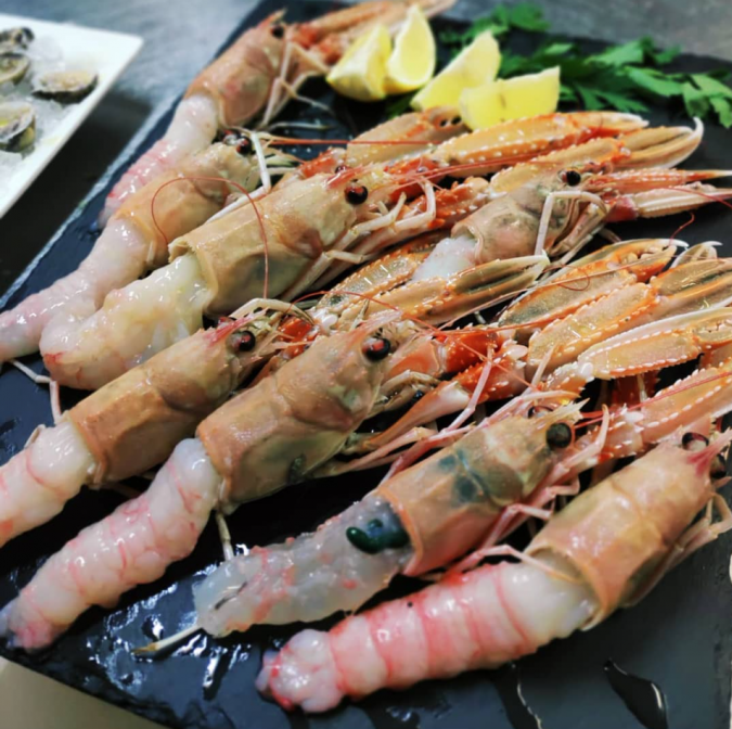 Restaurant Lino - fish and meat specialties on the promenade in the heart of Rabac Rabac