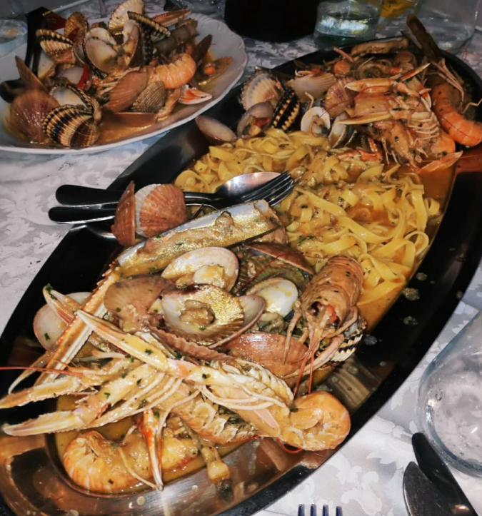Restaurant Lino - fish and meat specialties on the promenade in the heart of Rabac Rabac