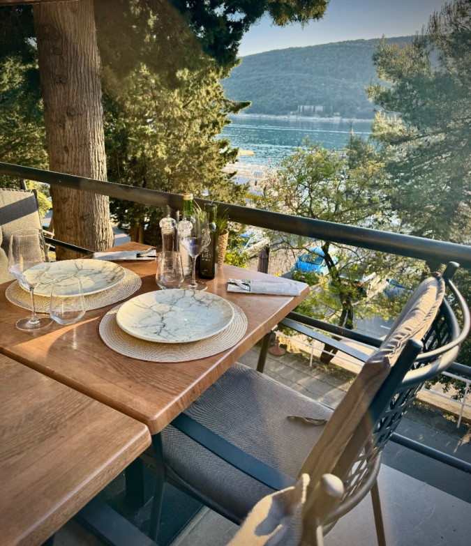 Restaurant Lino, Restaurant Lino - fish and meat specialties on the promenade in the heart of Rabac Rabac