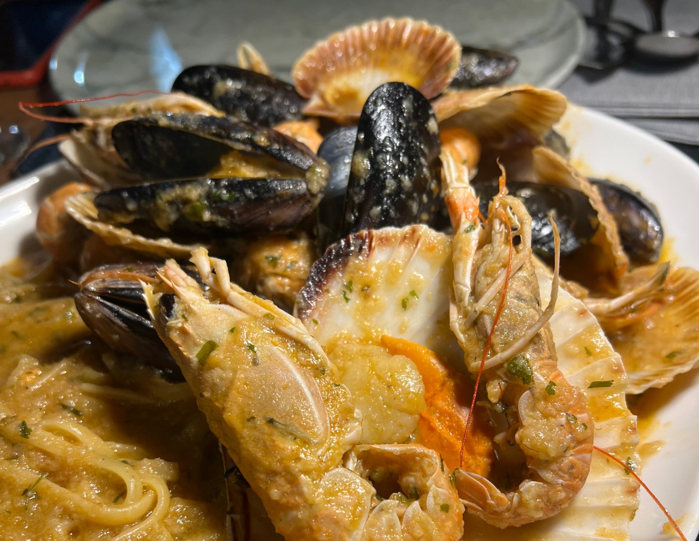 Restaurant Lino - Located right on the promenade, in the heart of Rabac, Restaurant Lino - fish and meat specialties on the promenade in the heart of Rabac Rabac